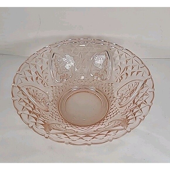 Vintage Kig Pink Depression Glass Style Hearts & Roses Lidded Candy Dish - Picture 3 of 7
